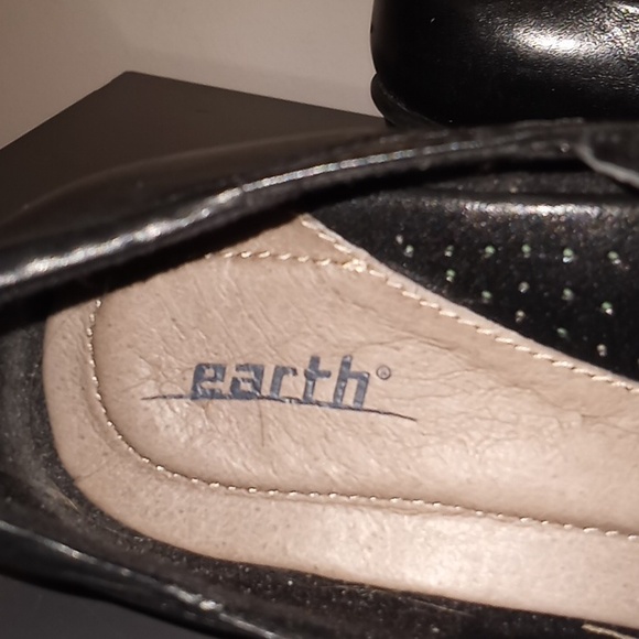 Earth Dione Black Leather Mary Jane Shoes Size 9 Wide - Picture 9 of 11